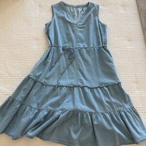 Elegant Sleeveless Denim Dress